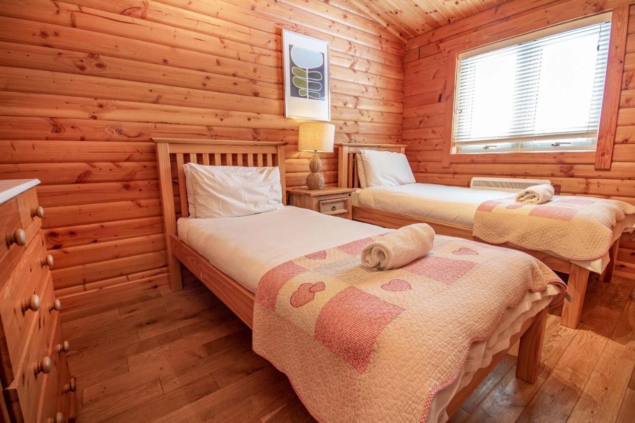 Aviemore Lodges Exterior foto